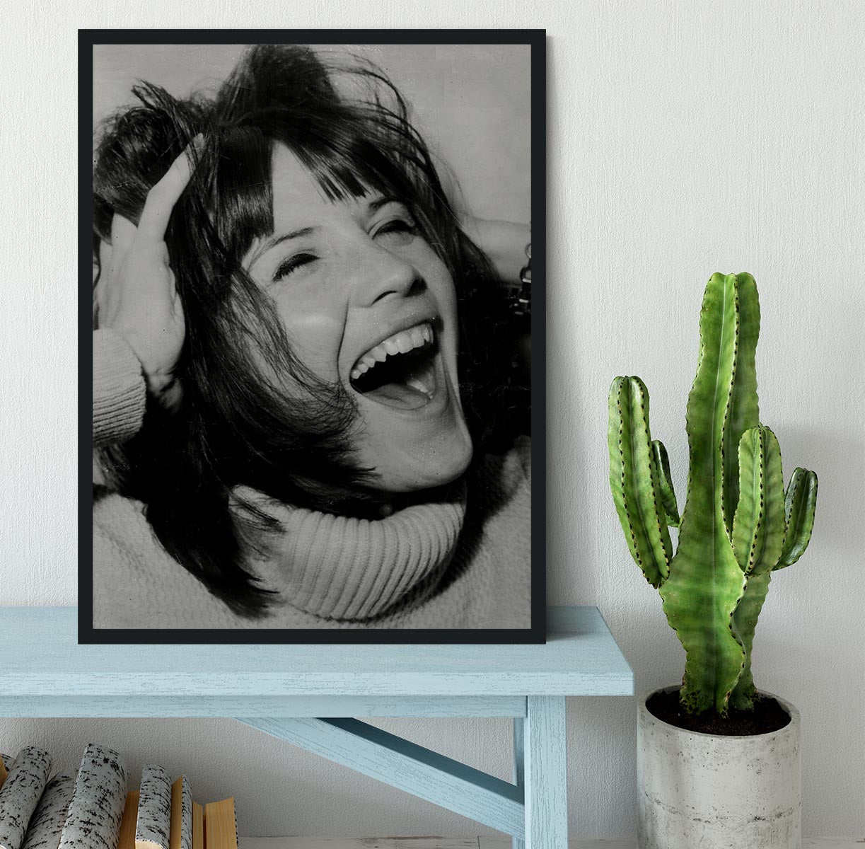 Sandie Shaw laughing Framed Print - Canvas Art Rocks - 2