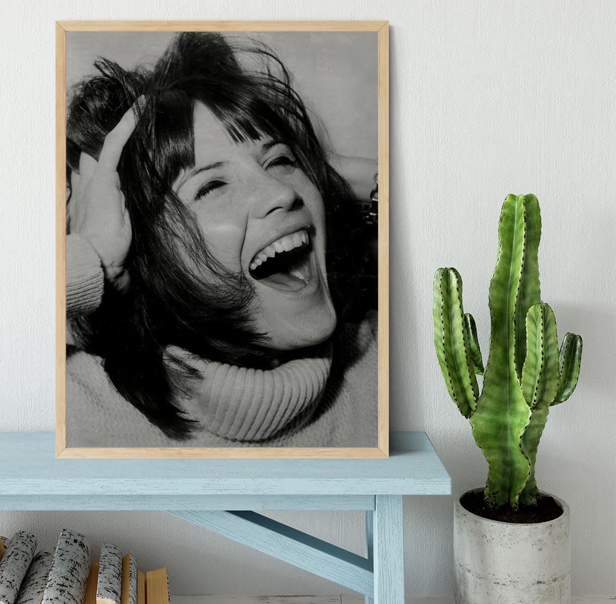 Sandie Shaw laughing Framed Print - Canvas Art Rocks - 4
