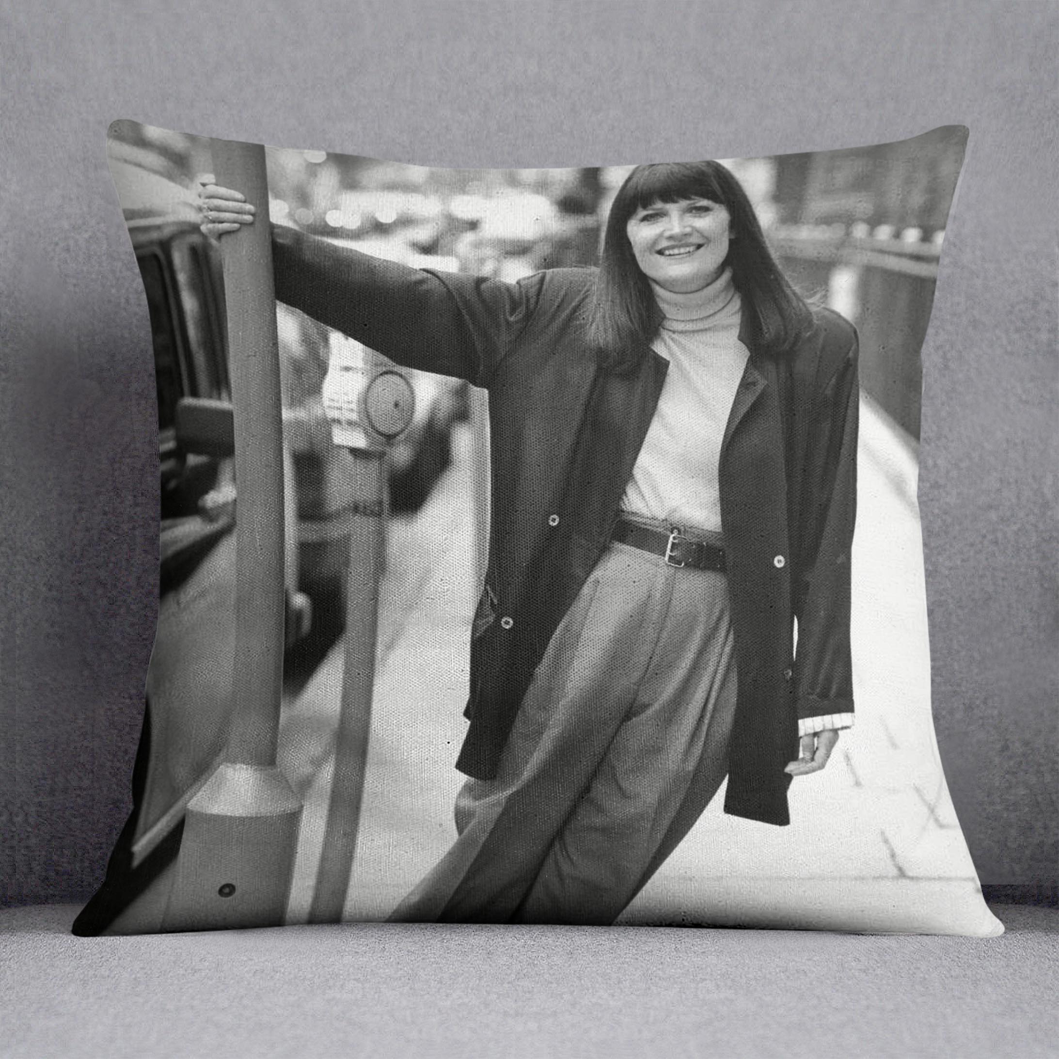 Sandie Shaw swinging Cushion