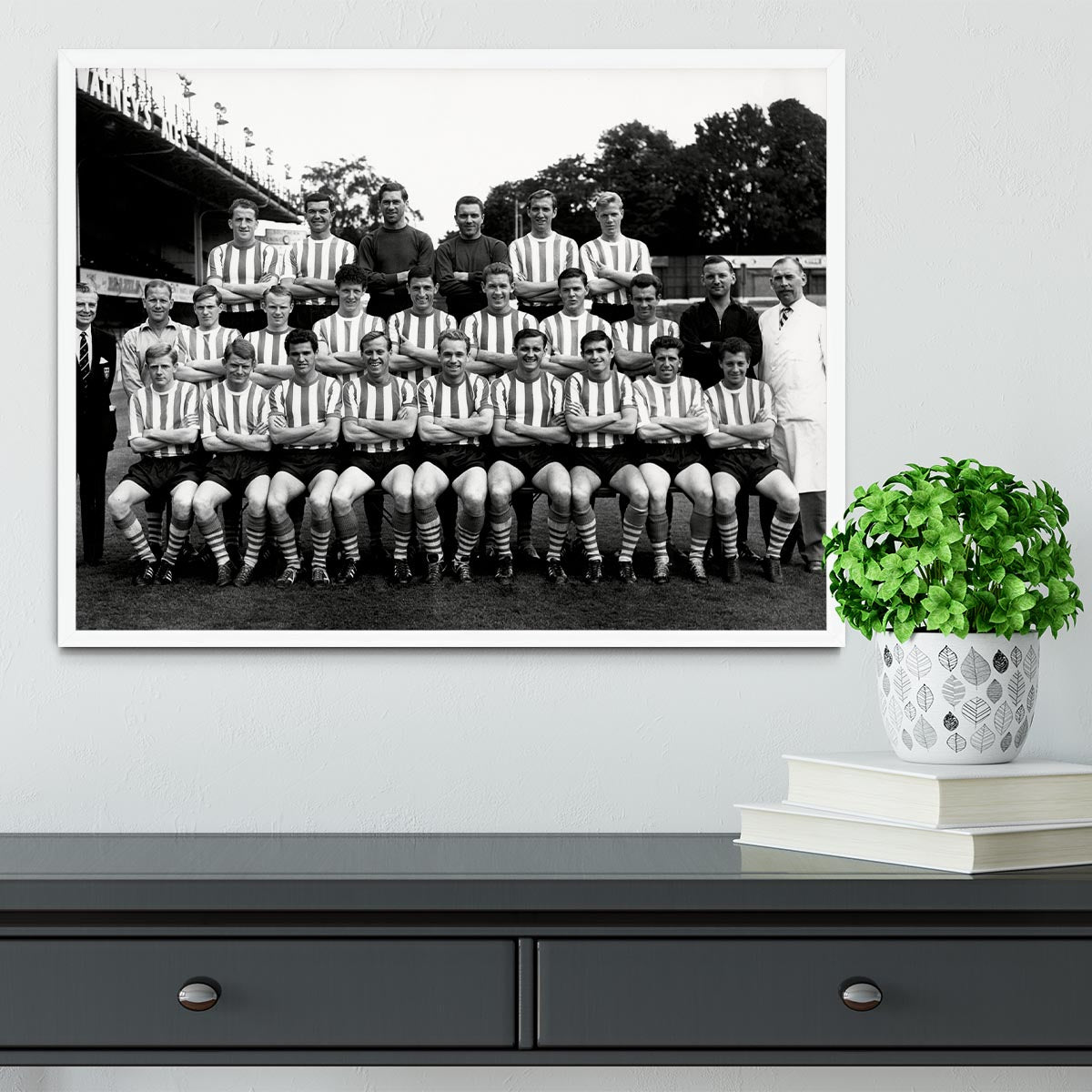 Southampton Football Club Team Photo 1962 Framed Print - Canvas Art Rocks -6
