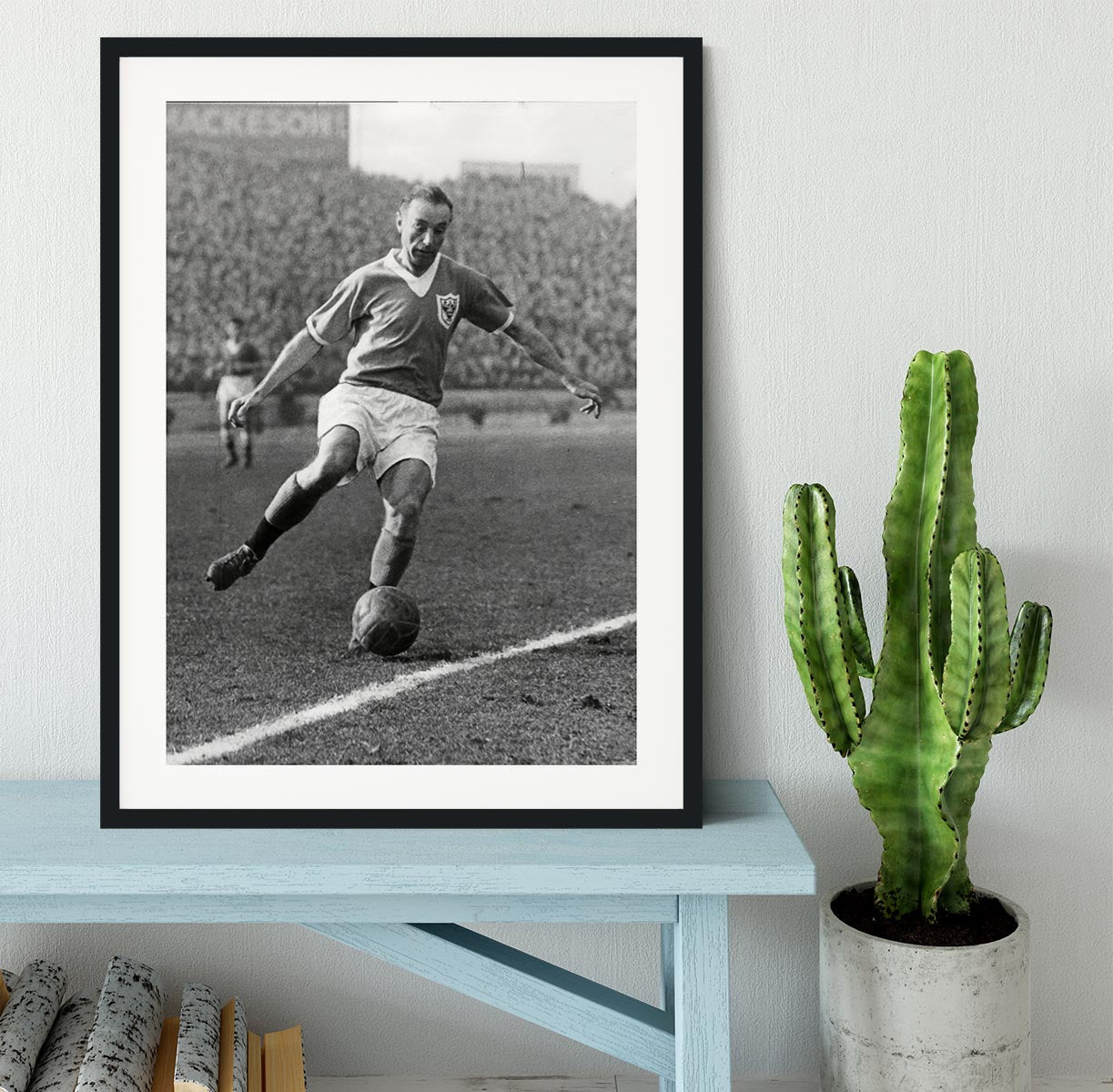 Stanley Matthews playing football Framed Print - Canvas Art Rocks - 1