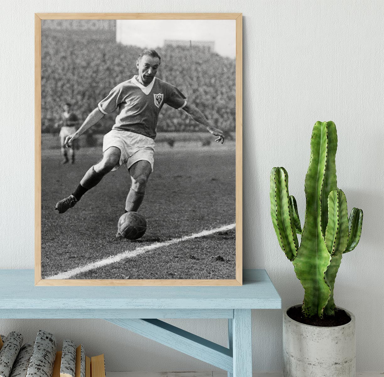 Stanley Matthews playing football Framed Print - Canvas Art Rocks - 4