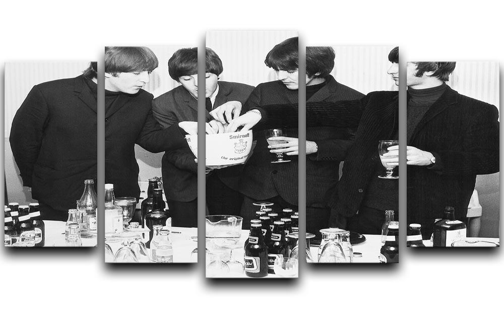 The Beatles with bottles of beer 5 Split Panel Canvas  - Canvas Art Rocks - 1