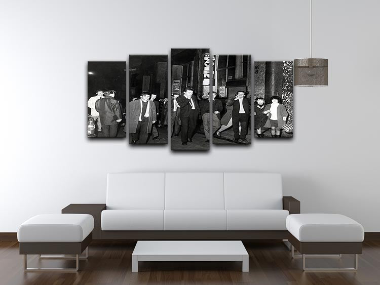 The Cavern Club Liverpool 1964 5 Split Panel Canvas - Canvas Art Rocks - 3