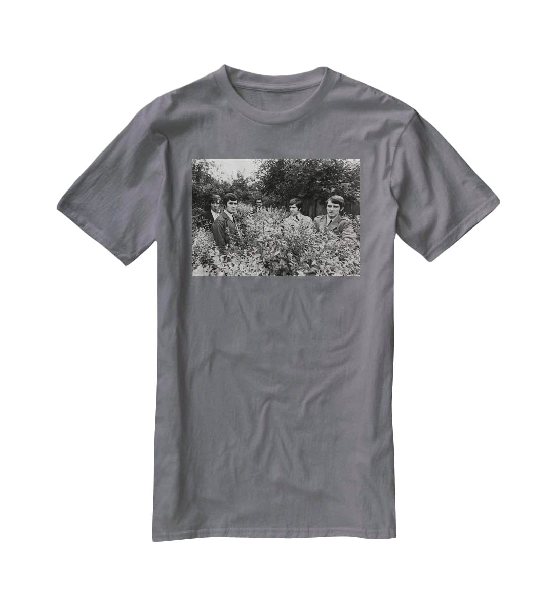 The Moody Blues in a field T-Shirt - Canvas Art Rocks - 3
