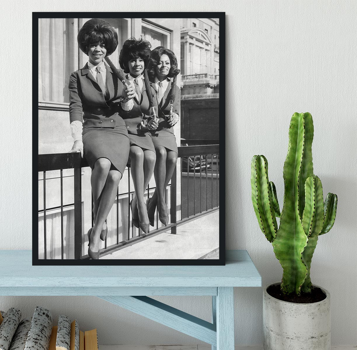 The Supremes in London Framed Print - Canvas Art Rocks - 2