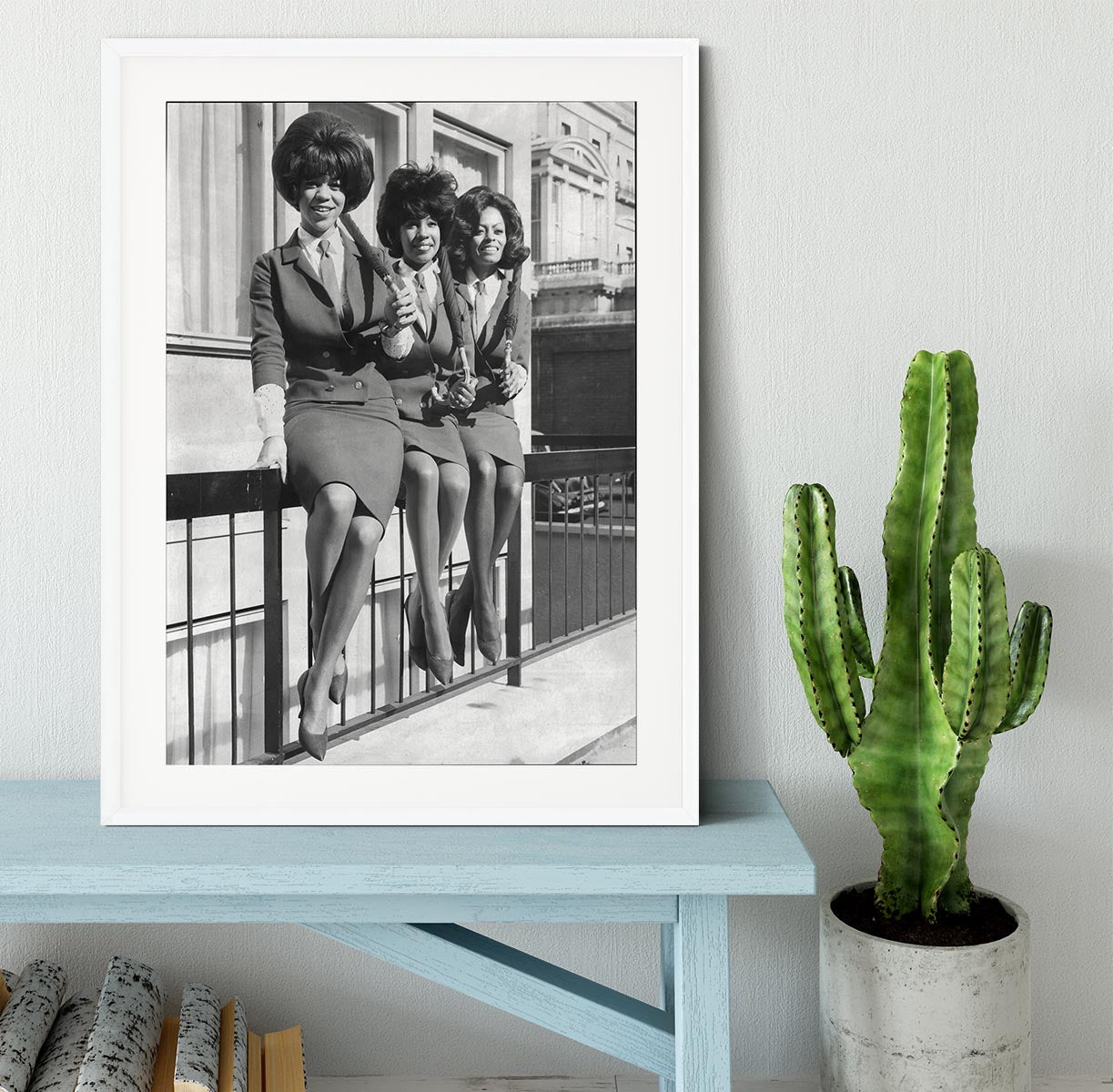 The Supremes in London Framed Print - Canvas Art Rocks - 5