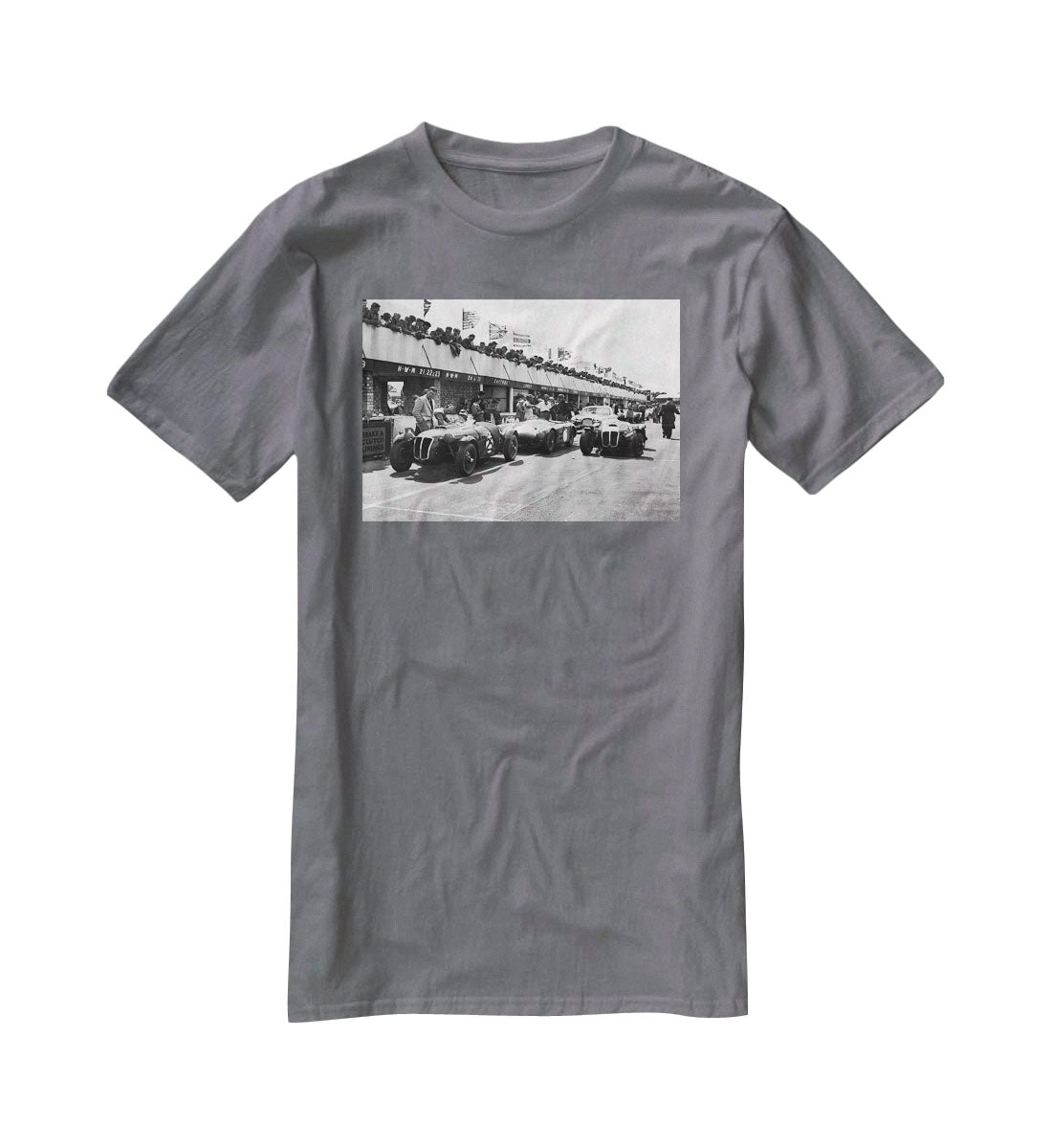 The pit lane at the British Grand Prix at Silverstone in 1953 T-Shirt - Canvas Art Rocks - 3