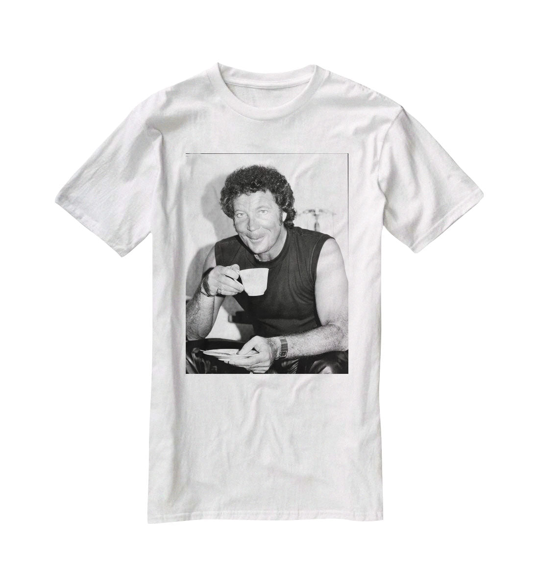 Tom Jones with a cuppa T-Shirt - Canvas Art Rocks - 5