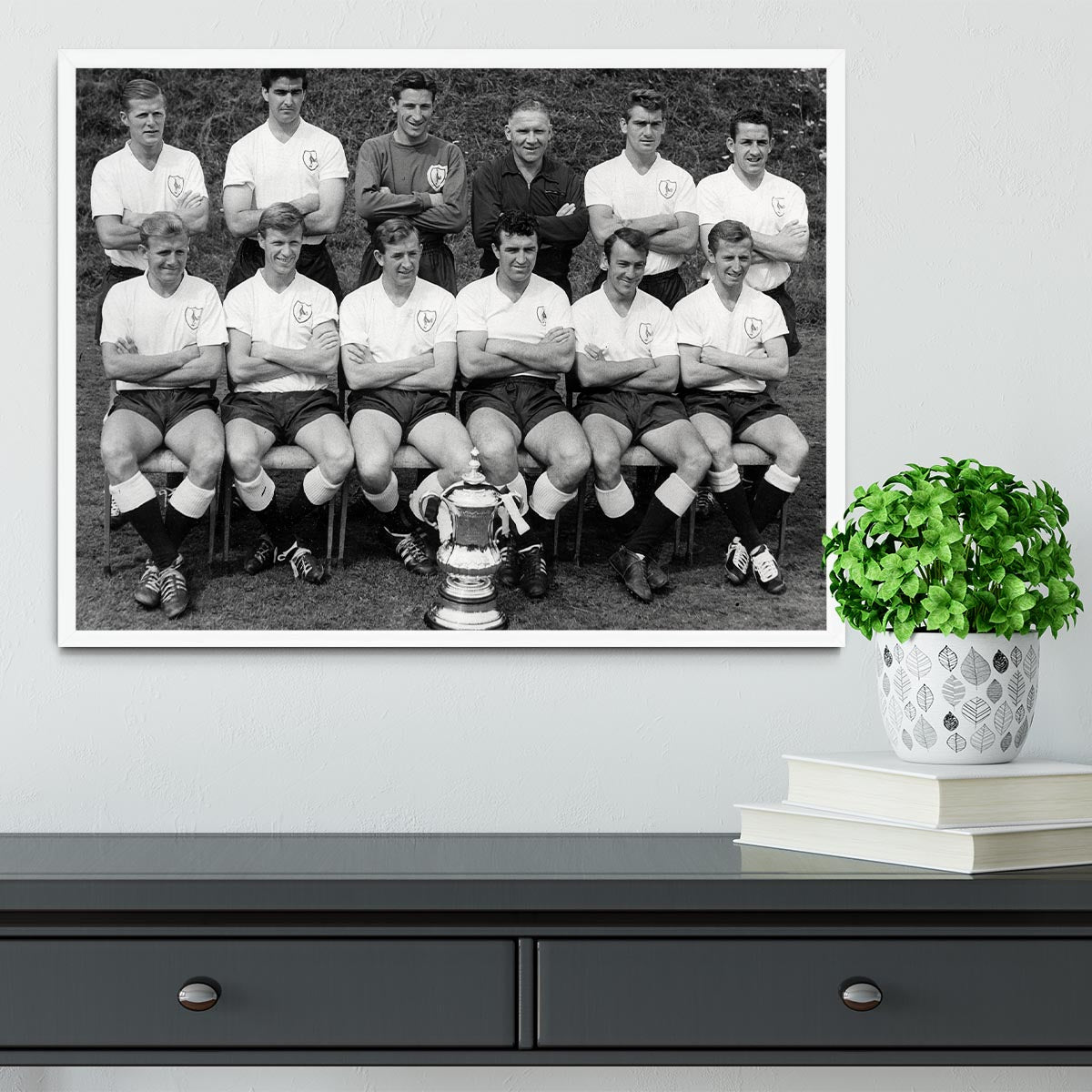 Tottenham Hotspur Team 1962-63 With FA Cup Framed Print - Canvas Art Rocks -6