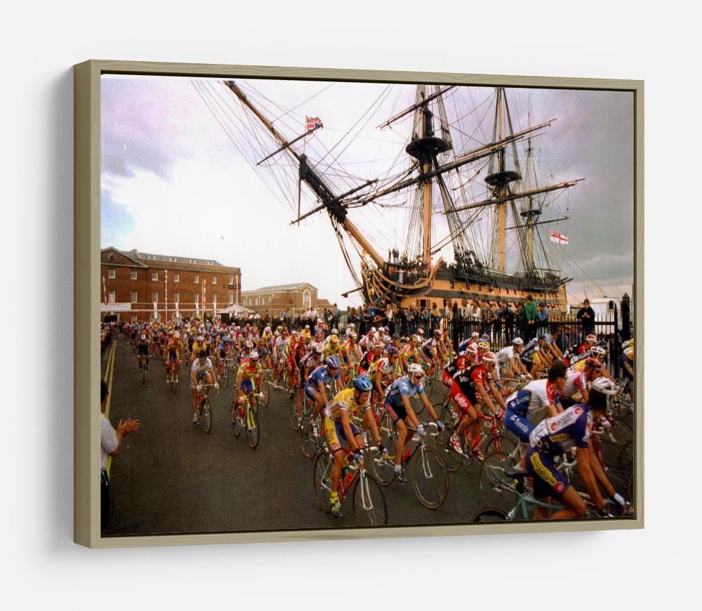 Tour de France in Portsmouth HD Metal Print - Canvas Art Rocks - 8