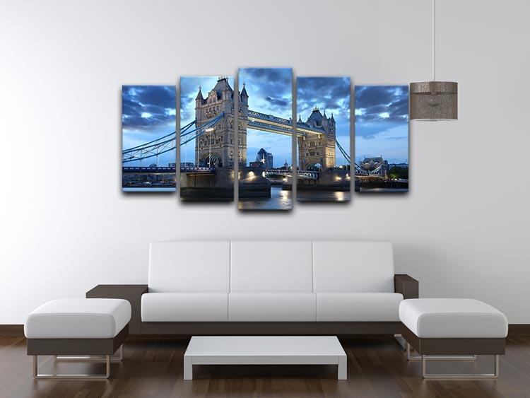 Tower Bridge in the evening 5 Split Panel Canvas  - Canvas Art Rocks - 3