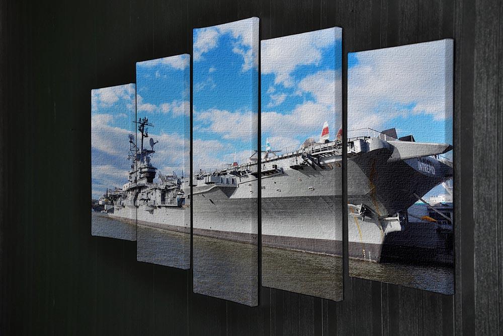 aircraft carriers built during World War II 5 Split Panel Canvas  - Canvas Art Rocks - 2